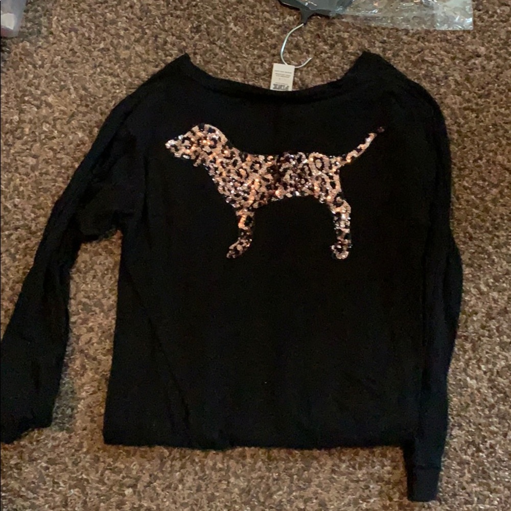 PINK long sleeved tee with pocketed front